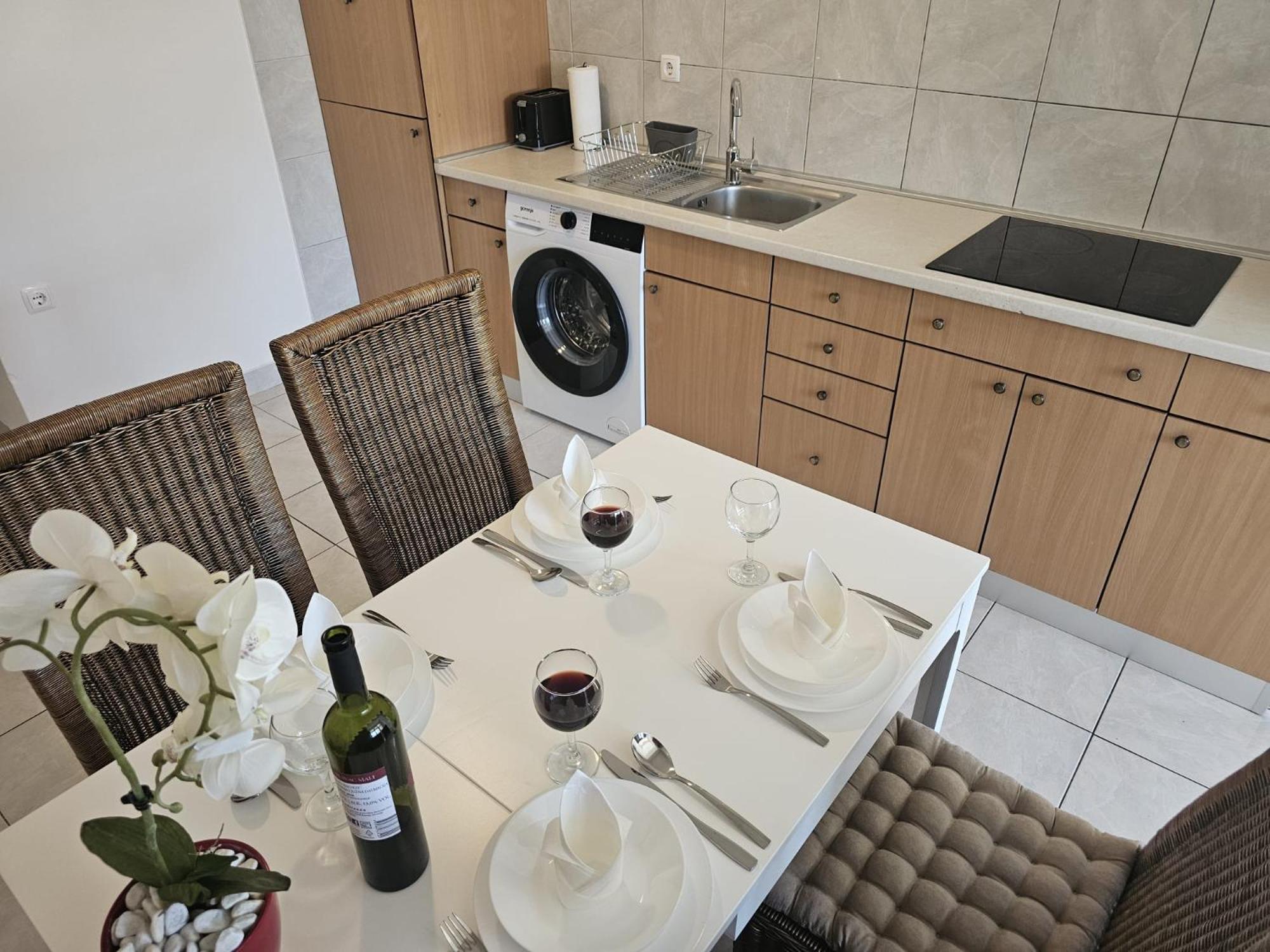 Apartments Kovac Makarska Room photo